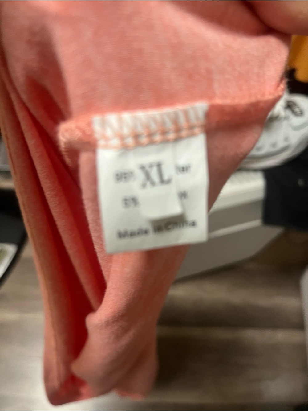 Long sleeve raglan shirt . New